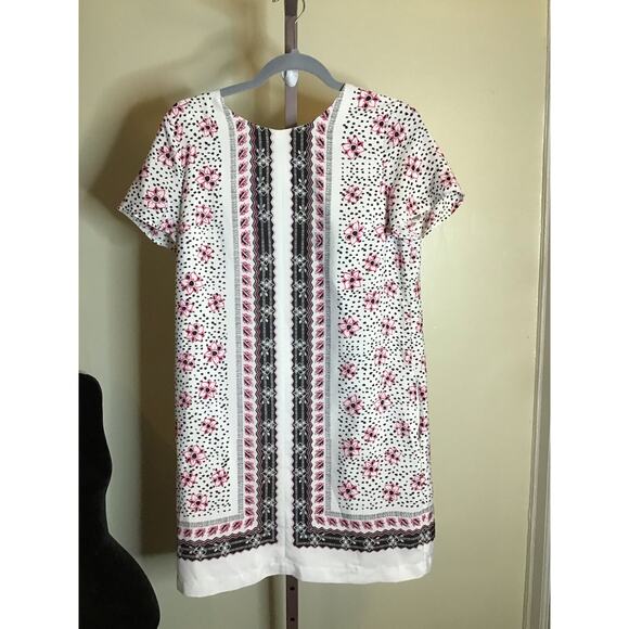 CeCe Women  Floral print Lightweight  Shift Dress Sz. 6 EUC  Summer ResortWear - Picture 3 of 9